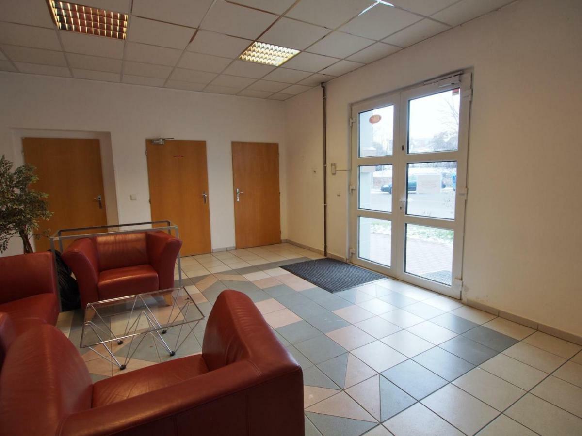 3-Bedroom Apartment In Rajhrad, With Kitchen, 2 Bathrooms, Parking Exterior photo